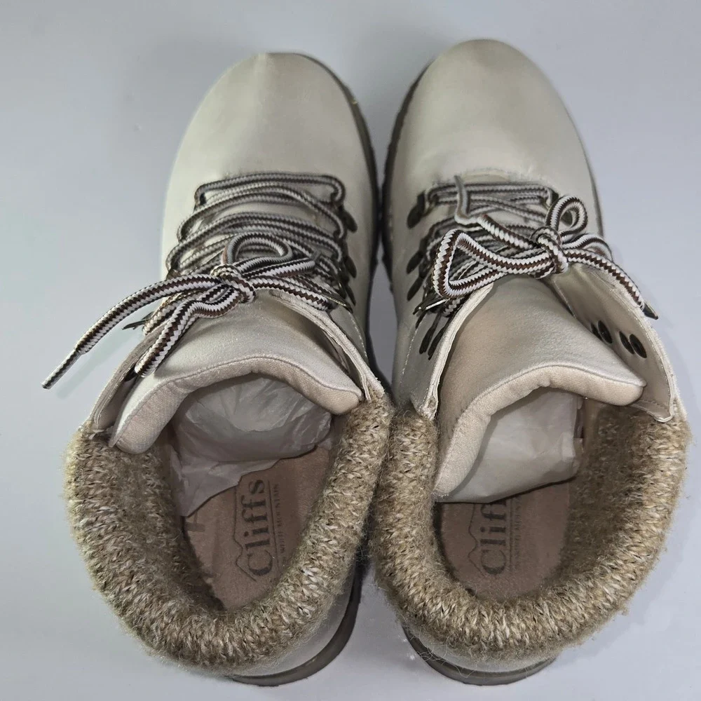 PRICE DROP Cliffs by White Mountain Pathfield Lace Up Fur Cuff Winter Boots 9.5M